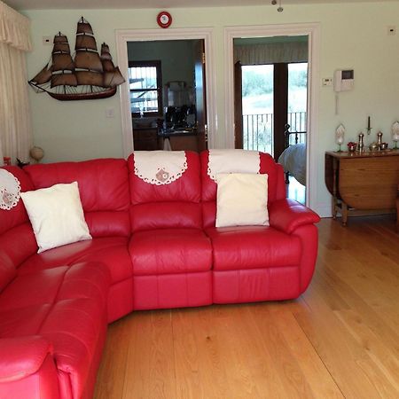 Room In Apartment - Bluebell Apartment Suite With Separate Lounge Area Truro Esterno foto