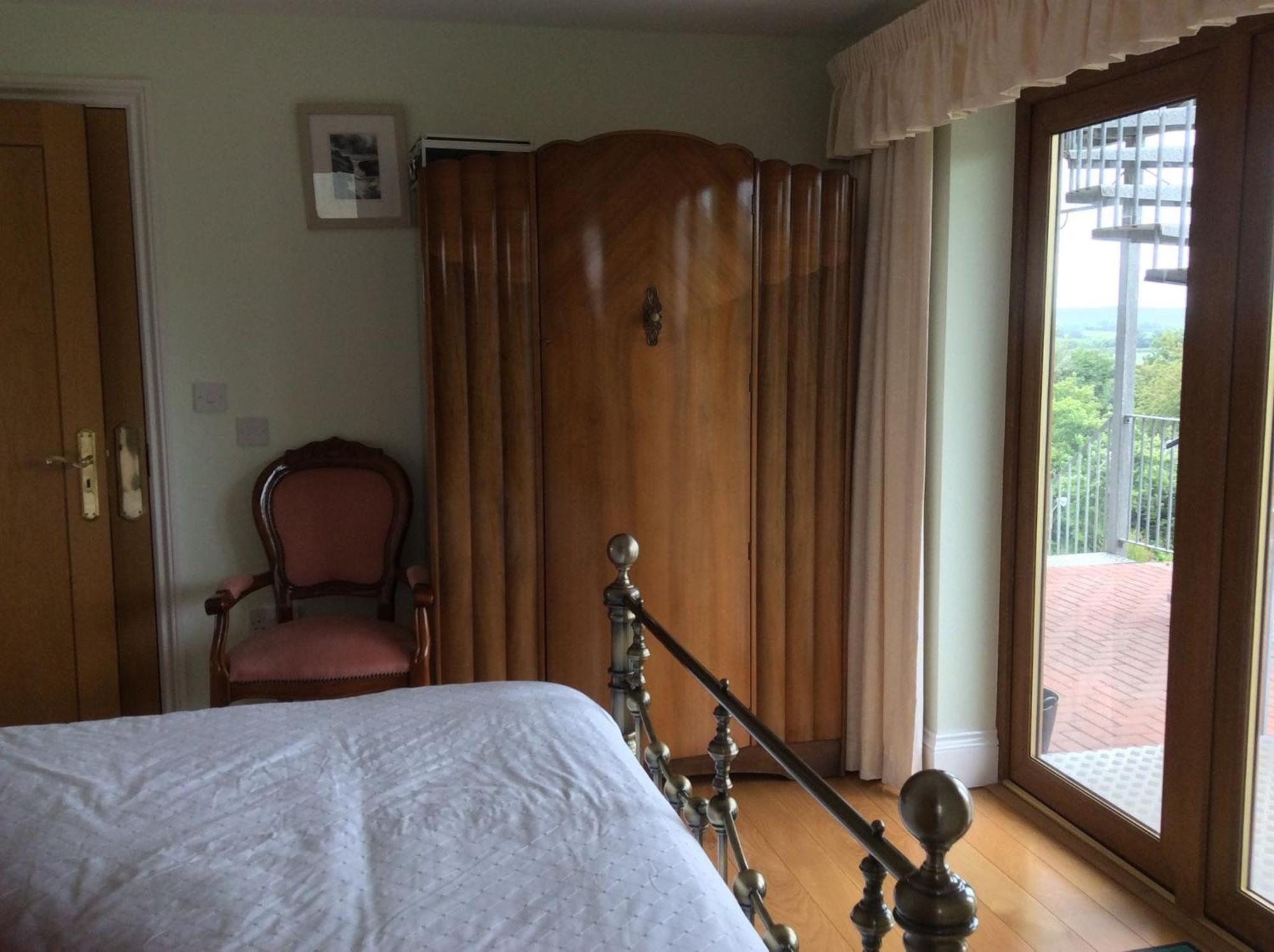 Room In Apartment - Bluebell Apartment Suite With Separate Lounge Area Truro Esterno foto
